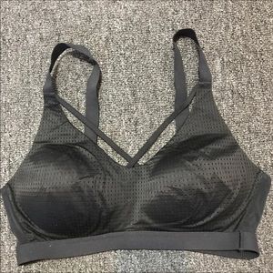 Victoria’s Secret Victoria’s Sport Sports Bra